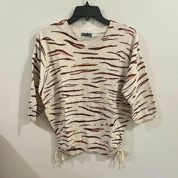 Democracy Animal Print Oversized Cinch Sweater Size XS/Fits Small & Medium NWT - Picture 4 of 11